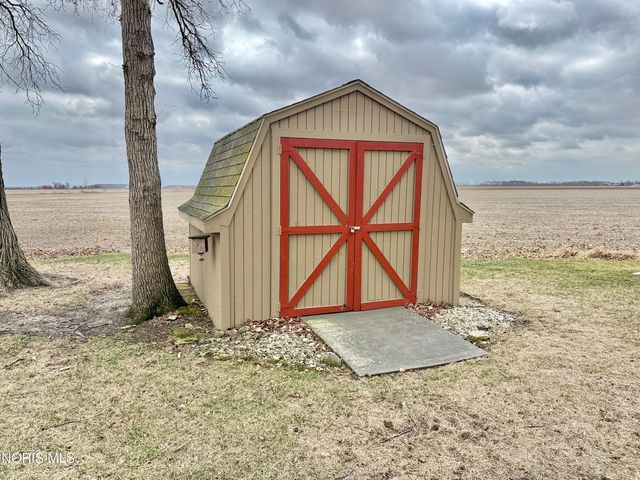 26810 Woodland Court, Millbury, OH 43447