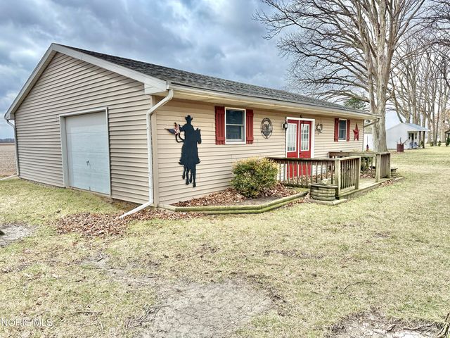 26810 Woodland Court, Millbury, OH 43447