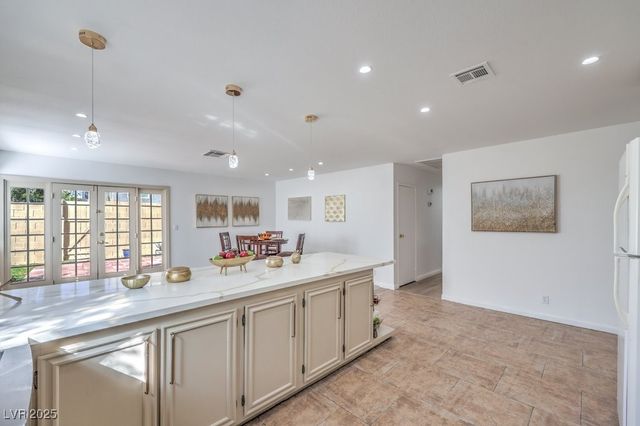 4745 Desert Vista Road, Las Vegas, NV 89121