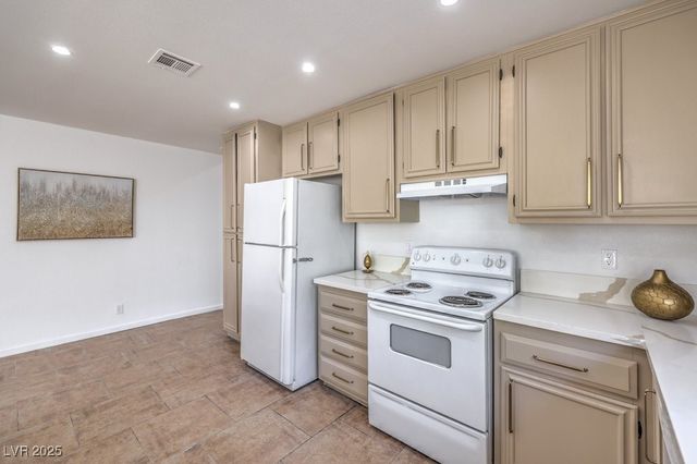 4745 Desert Vista Road, Las Vegas, NV 89121