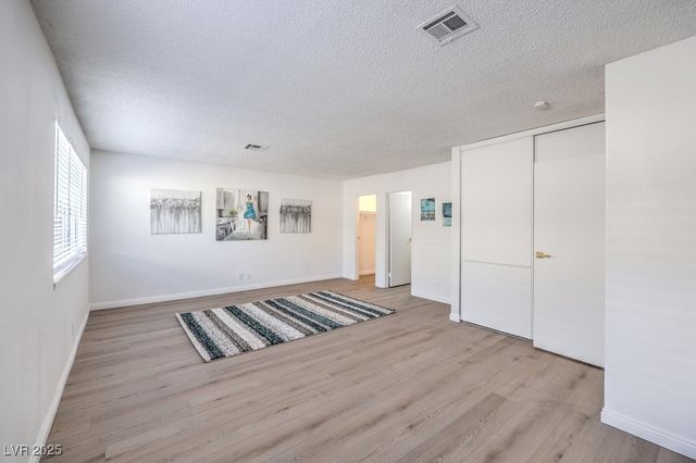 4745 Desert Vista Road, Las Vegas, NV 89121