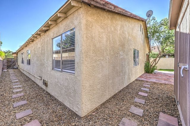 4745 Desert Vista Road, Las Vegas, NV 89121