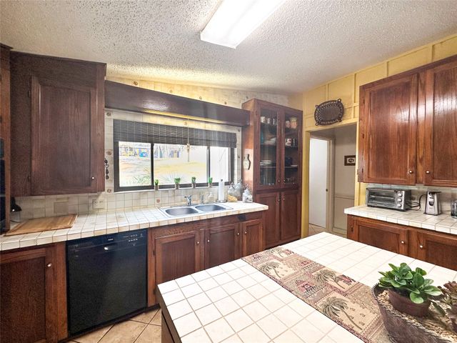 6791 Valley View Drive, Frankston, TX 75763