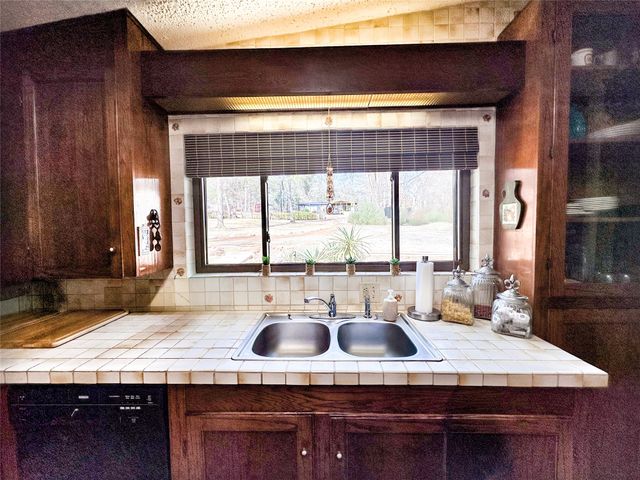 6791 Valley View Drive, Frankston, TX 75763