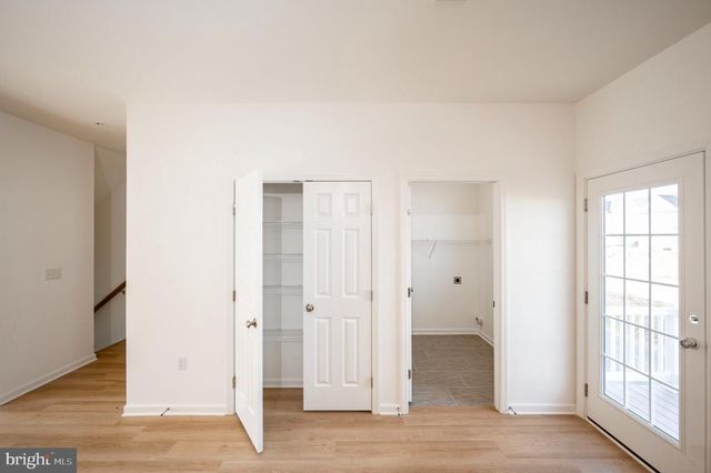 2447 SPRING WATER CIR, Lancaster, PA 17601