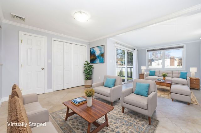 72 Mohegan Drive, West Hartford, CT 06117