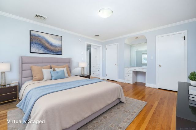 72 Mohegan Drive, West Hartford, CT 06117