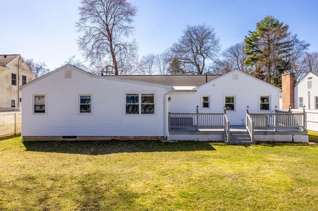 72 Mohegan Drive, West Hartford, CT 06117