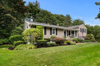 25 Glen Drive, Peabody, MA 01960