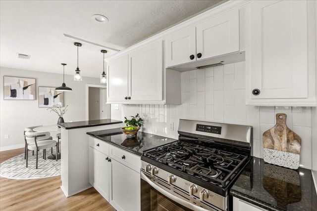 2006 17th Avenue N, Texas City, TX 77590