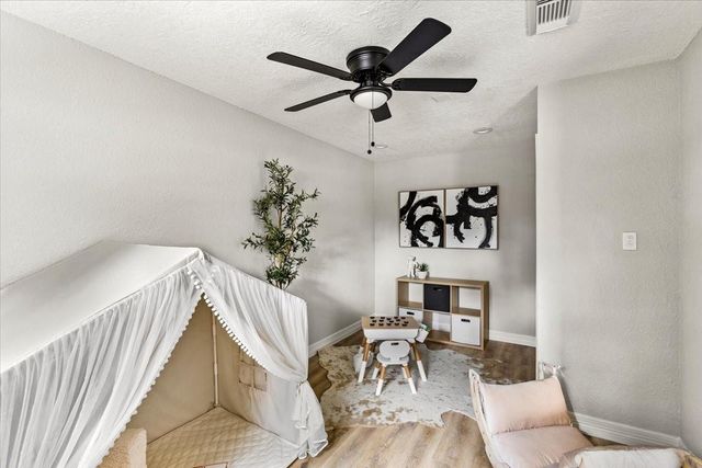 2006 17th Avenue N, Texas City, TX 77590