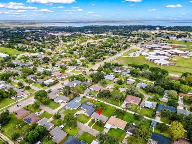 2006 17th Avenue N, Texas City, TX 77590