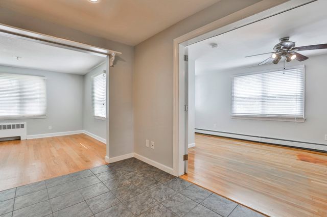 10 Rose Ave 10, Watertown, MA 02472