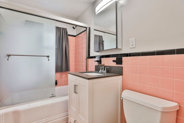 10 Rose Ave 10, Watertown, MA 02472
