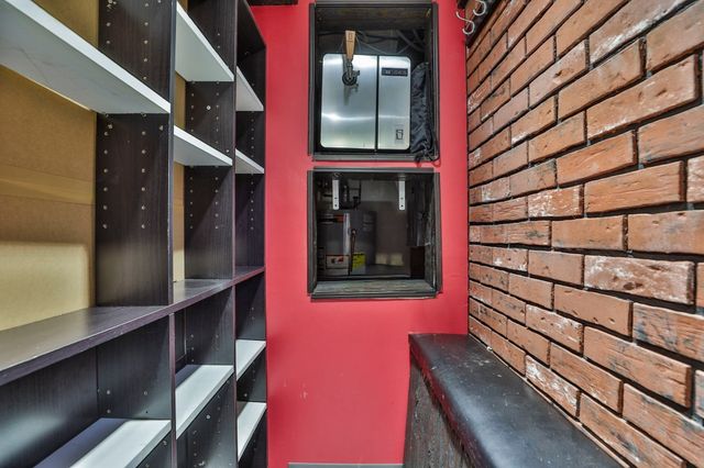 10 Rose Ave 10, Watertown, MA 02472