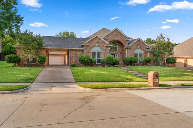 2508 Russwood Drive, Flower Mound, TX 75028