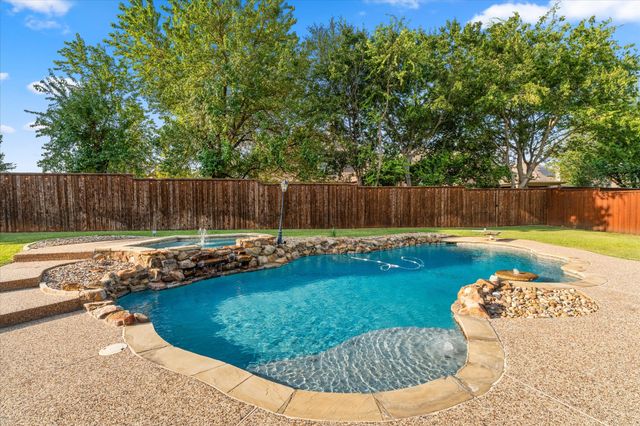 2508 Russwood Drive, Flower Mound, TX 75028