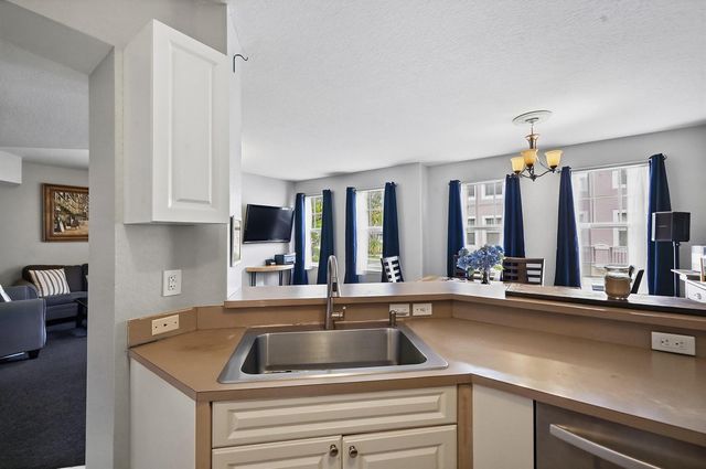 6450 W Sample Road 6450, Coral Springs, FL 33067