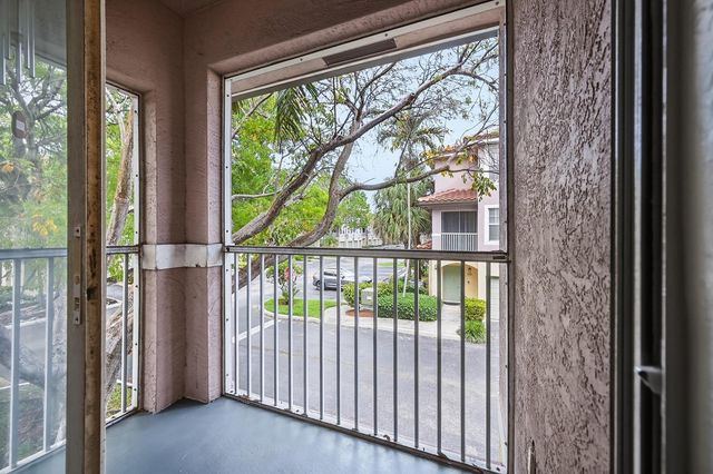 6450 W Sample Road 6450, Coral Springs, FL 33067