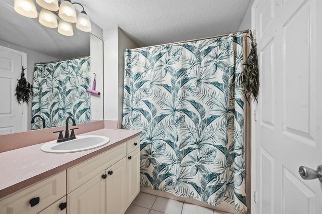 6450 W Sample Road 6450, Coral Springs, FL 33067