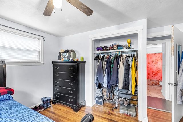 101 Regal St, Springfield, MA 01118