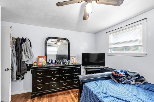 101 Regal St, Springfield, MA 01118