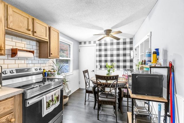 101 Regal St, Springfield, MA 01118