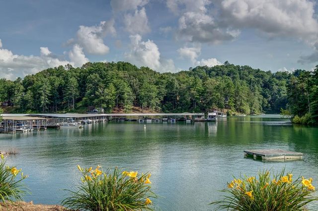 899 Lonesome Pine Road, Murphy, NC 28906