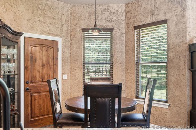 33807 E 703 Drive, Wagoner, OK 74467