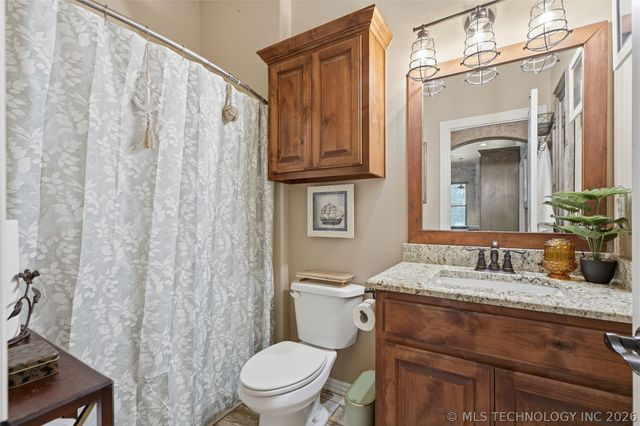 33807 E 703 Drive, Wagoner, OK 74467