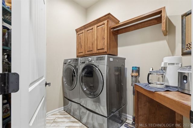 33807 E 703 Drive, Wagoner, OK 74467