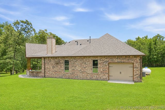 33807 E 703 Drive, Wagoner, OK 74467