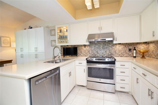 1613 ST CATHERINE DRIVE E, Dunedin, FL 34698