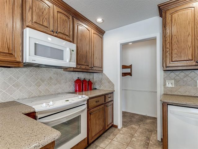 609 Mark Drive, Del City, OK 73115