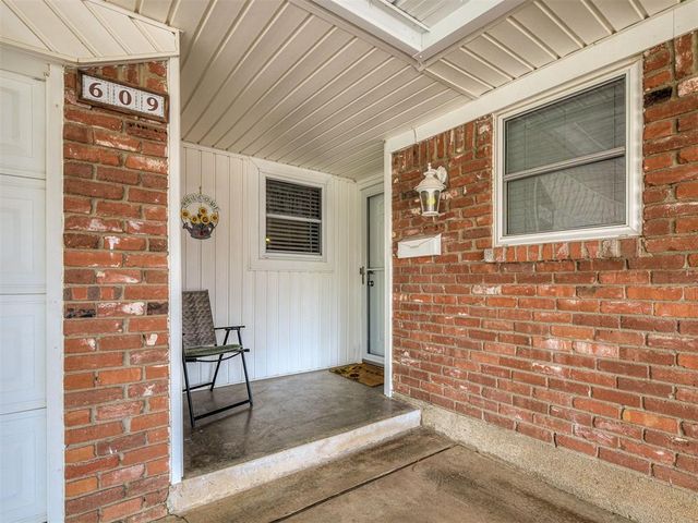 609 Mark Drive, Del City, OK 73115