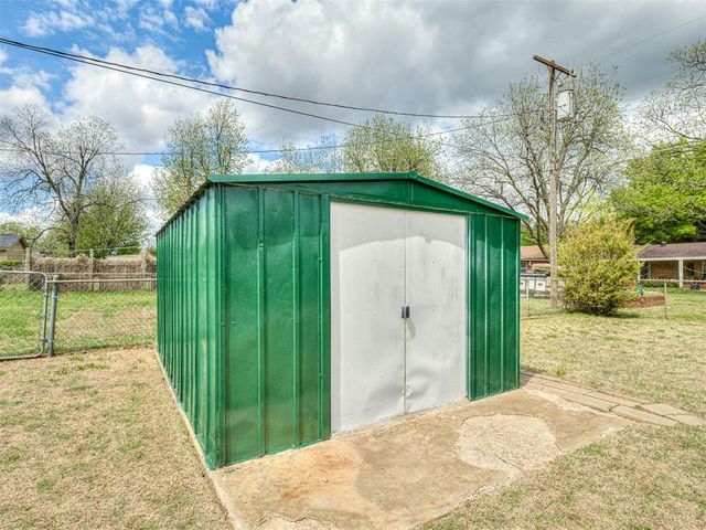 609 Mark Drive, Del City, OK 73115