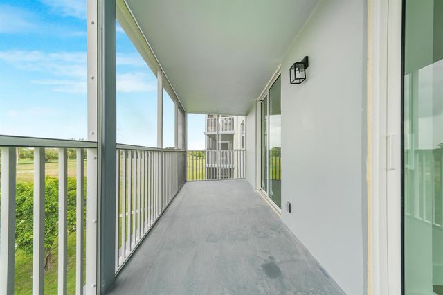 5301 NW 2nd Avenue 407, Boca Raton, FL 33487