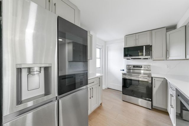 5301 NW 2nd Avenue 407, Boca Raton, FL 33487