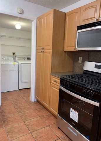 8380 SW 154th Avenue 57, Miami, FL 33193