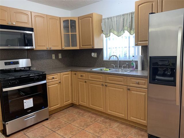 8380 SW 154th Avenue 57, Miami, FL 33193