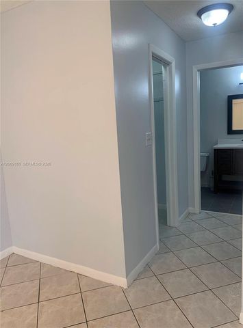 8380 SW 154th Avenue 57, Miami, FL 33193