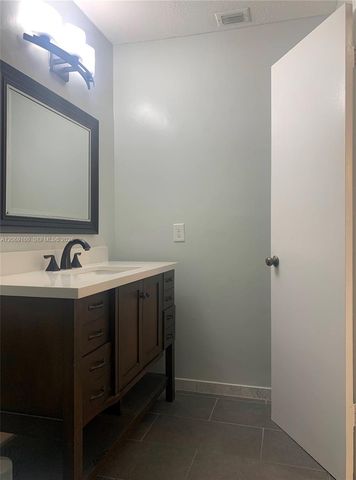 8380 SW 154th Avenue 57, Miami, FL 33193