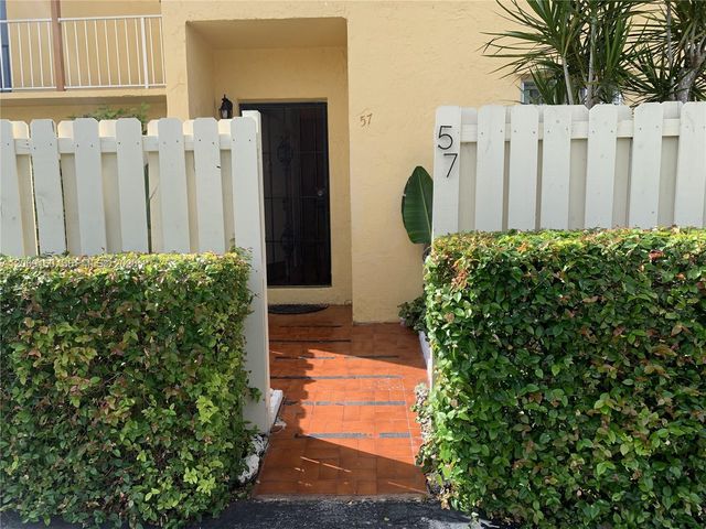 8380 SW 154th Avenue 57, Miami, FL 33193