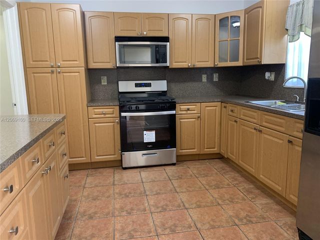 8380 SW 154th Avenue 57, Miami, FL 33193