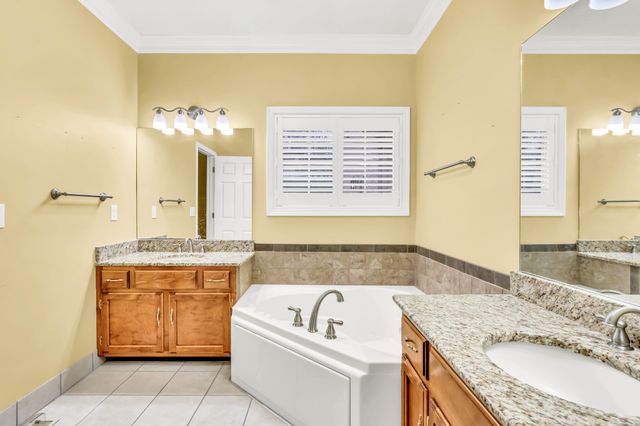 453 Stonemeadow Rd, Clarksville, TN 37043