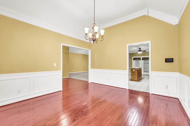 453 Stonemeadow Rd, Clarksville, TN 37043