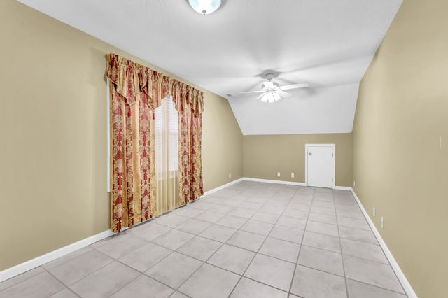 453 Stonemeadow Rd, Clarksville, TN 37043