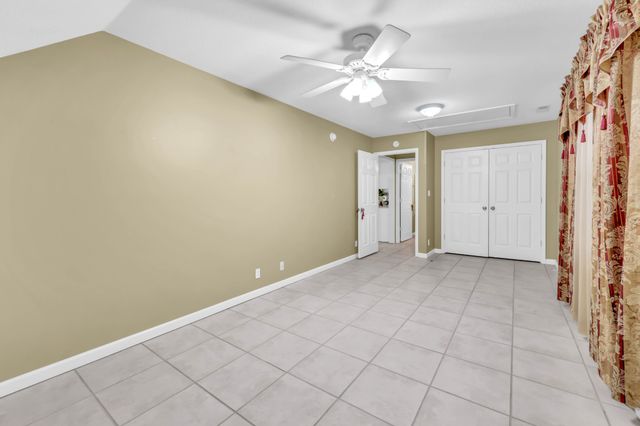 453 Stonemeadow Rd, Clarksville, TN 37043