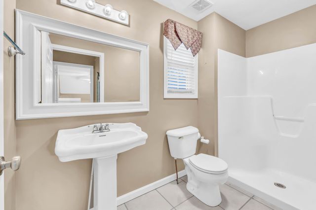 453 Stonemeadow Rd, Clarksville, TN 37043