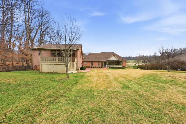 453 Stonemeadow Rd, Clarksville, TN 37043